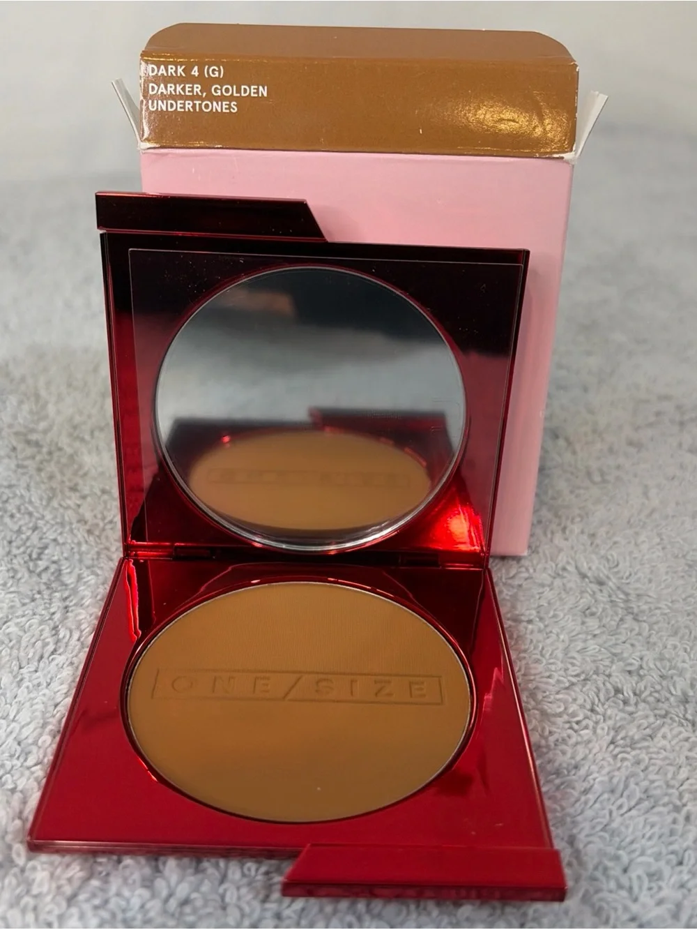 ONE/Size turn up the base versatile foundation Dark 4 (G) BNIB stk#EC0109